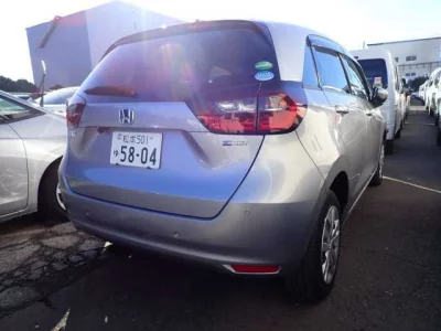 Honda FIT  с аукциона в Японии