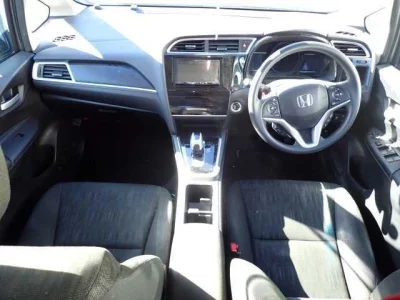 Honda SHUTTLE  с аукциона в Японии