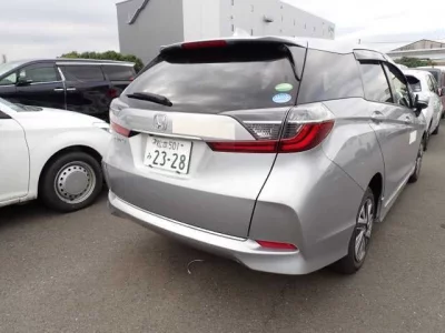 Honda SHUTTLE  с аукциона в Японии