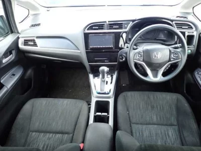 Honda SHUTTLE  с аукциона в Японии