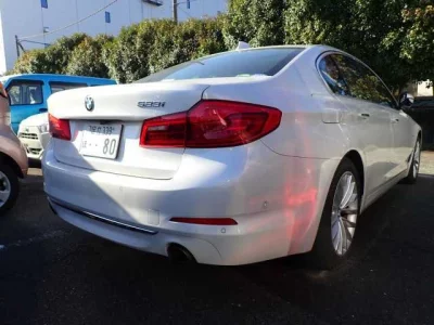 BMW 5-Series  с аукциона в Японии