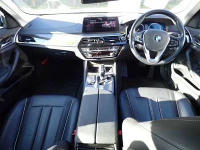 BMW 5-Series  с аукциона в Японии