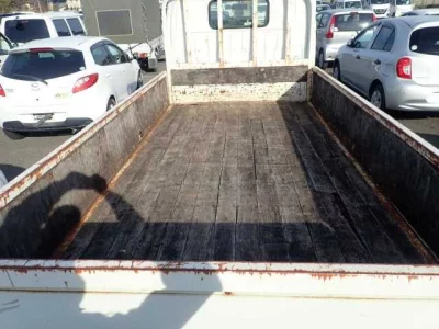 Hino DUTRO  с аукциона в Японии