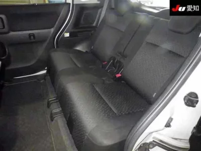 Mitsubishi DELICA D2