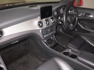 Mercedes-Benz GLA CLASS