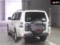 Mitsubishi PAJERO лот № 14 оценка 4  с аукциона в Японии 1