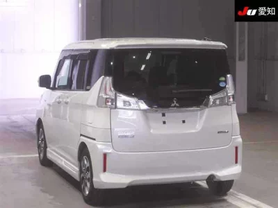 Mitsubishi DELICA D2
