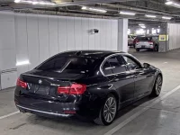 BMW 3-Series лот № 810 оценка 4  с аукциона в Японии 1