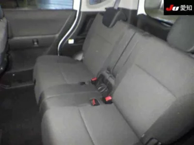 Mitsubishi DELICA D2