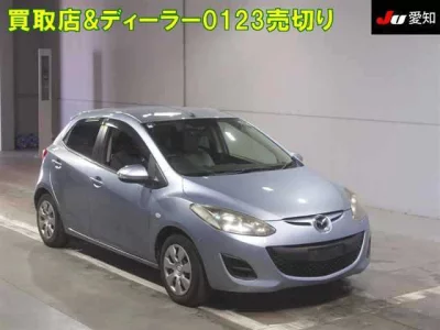 Mazda DEMIO  с аукциона в Японии