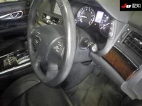 Nissan FUGA лот № 42 оценка 4  с аукциона в Японии 4