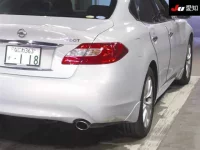 Nissan FUGA лот № 42 оценка 4  с аукциона в Японии 7