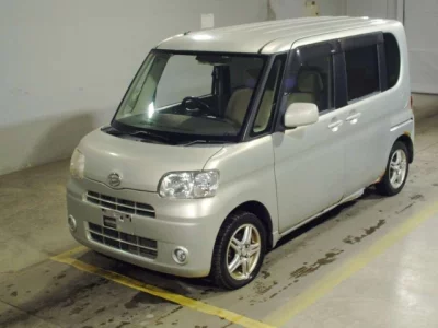 Daihatsu TANTO  с аукциона в Японии