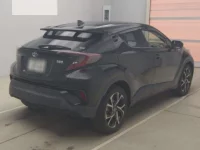 Toyota C-HR лот № 70030 оценка 3  с аукциона в Японии 1