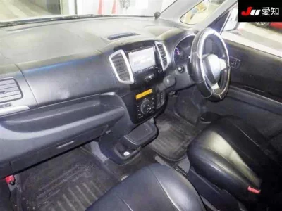 Mitsubishi DELICA D2