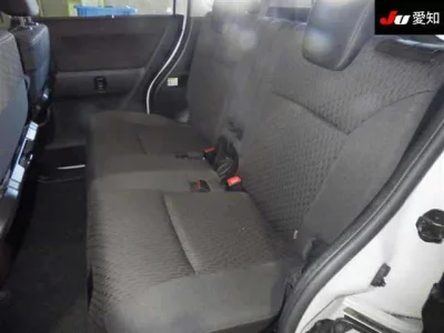 Mitsubishi DELICA D2