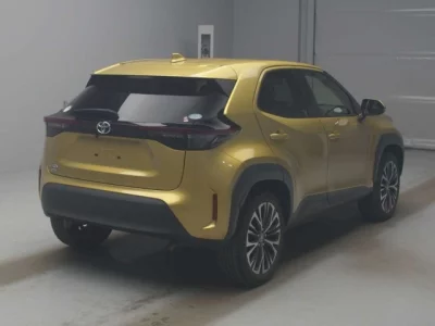 Toyota YARIS CROSS  с аукциона в Японии