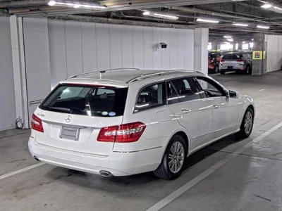 Mercedes-Benz E CLASS WAGON  с аукциона в Японии