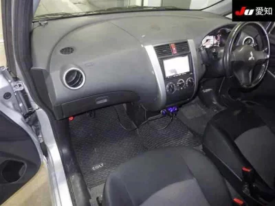 Mitsubishi COLT PLUS