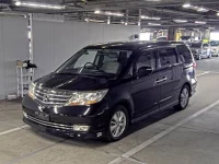 Honda ELYSION лот № 845 оценка 4  с аукциона в Японии 3