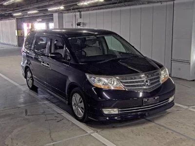 Honda ELYSION  с аукциона в Японии