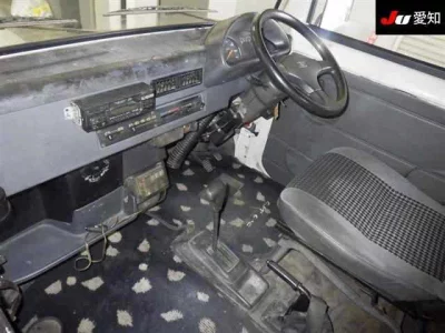 Daihatsu MIRA  с аукциона в Японии