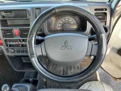 Mitsubishi MINICAB TRUCK