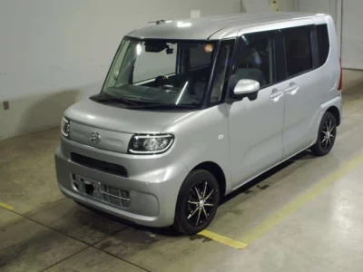 Daihatsu TANTO  с аукциона в Японии