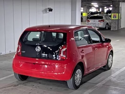 Volkswagen UP  с аукциона в Японии