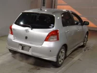 Toyota VITZ лот № 7109 оценка 3.5  с аукциона в Японии 1