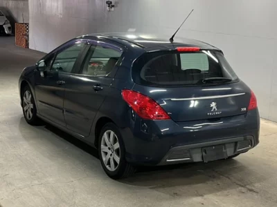 Peugeot 308  с аукциона в Японии