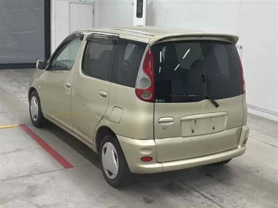 Toyota FUNCARGO  с аукциона в Японии