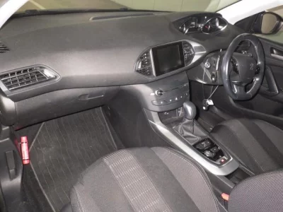 Peugeot 308  с аукциона в Японии