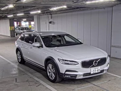 Volvo V90