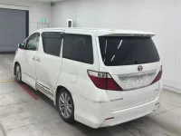 Toyota ALPHARD лот № 90113 оценка 3.5  с аукциона в Японии 1