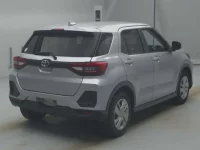 Toyota RAIZE лот № 72019 оценка RA  с аукциона в Японии 1