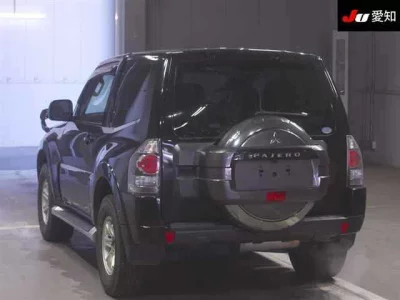 Mitsubishi PAJERO  с аукциона в Японии