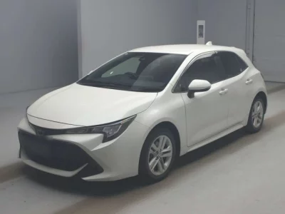 Toyota COROLLA SPORT  с аукциона в Японии