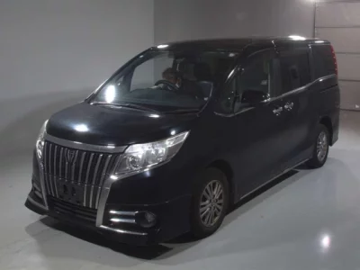 Toyota ESQUIRE  с аукциона в Японии