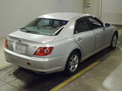 Toyota MARK X  с аукциона в Японии