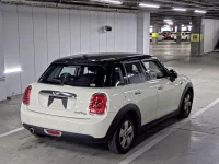 BMW MINI лот № 319 оценка 4  с аукциона в Японии 1