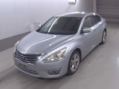 Nissan TEANA  с аукциона в Японии