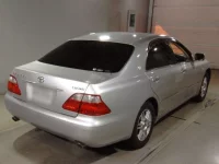 Toyota CROWN лот № 4004 оценка R  с аукциона в Японии 1