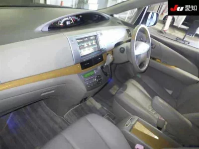 Toyota ESTIMA  с аукциона в Японии