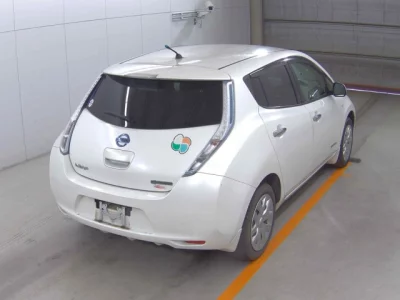 Nissan LEAF  с аукциона в Японии