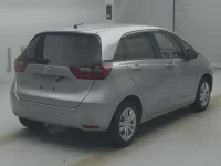 Honda FIT лот № 72046 оценка 3.5  с аукциона в Японии 1