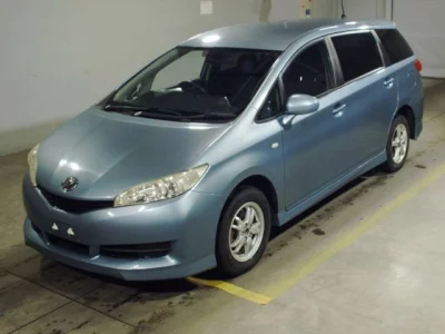 Toyota WISH  с аукциона в Японии