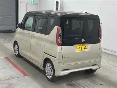 Nissan ROOX  с аукциона в Японии