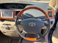 Toyota NOAH лот № 90195 оценка 3.5  с аукциона в Японии 2