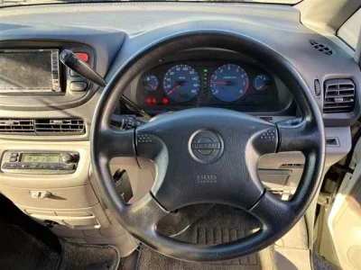 Nissan SERENA  с аукциона в Японии